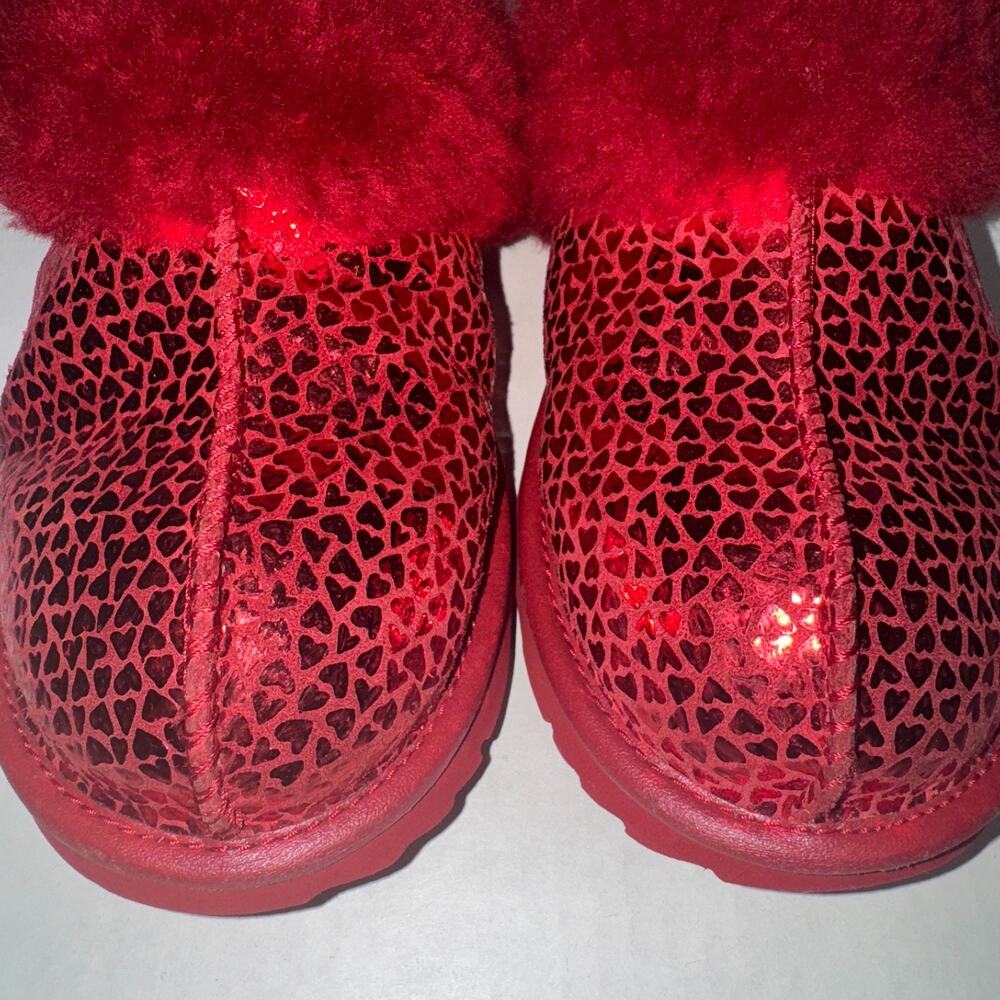 UGG Girl 5 Slippers Cozy II Gel Hearts Loungewear Comfy Warm Cozy Holiday - Picture 4 of 5